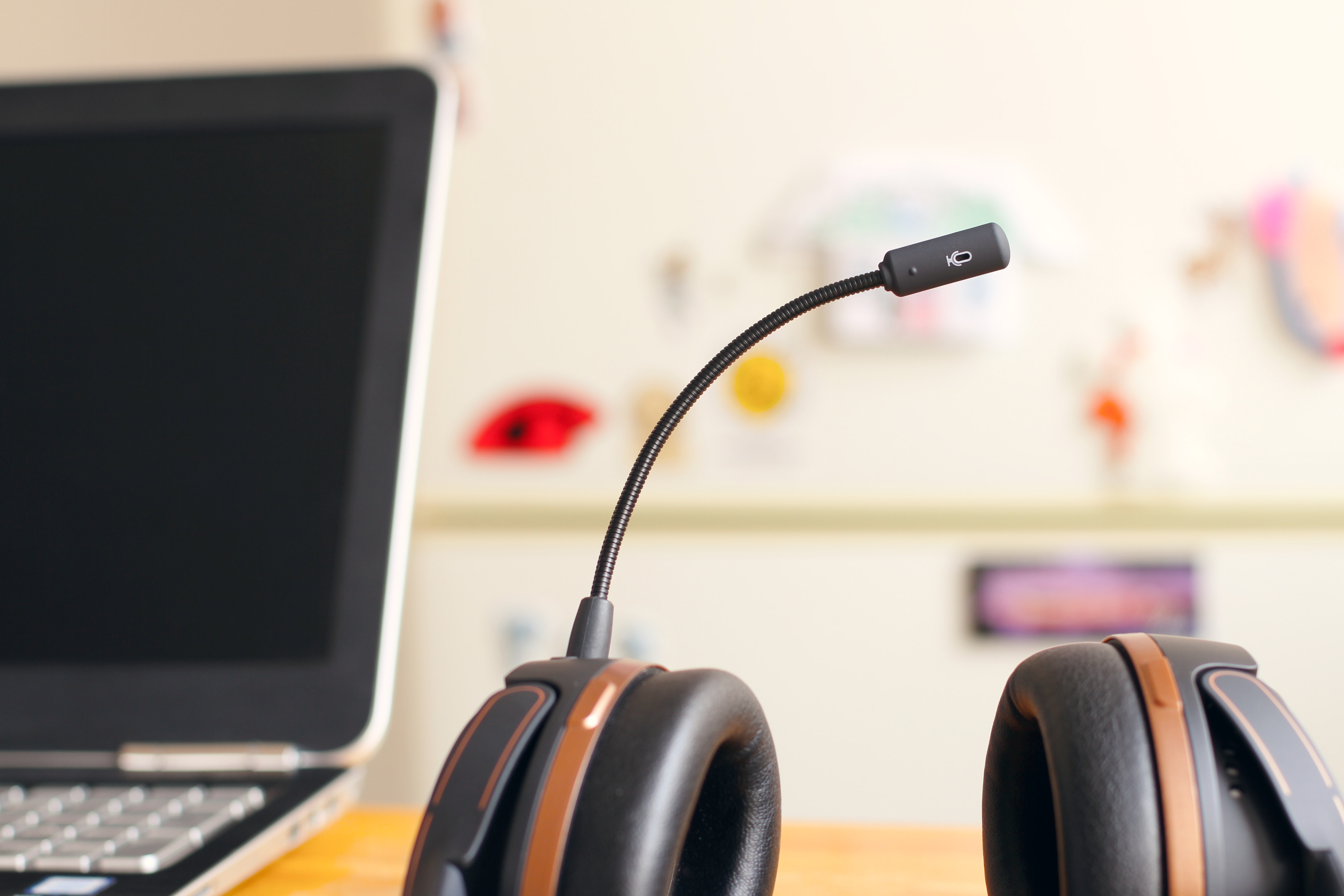 customer service headphones